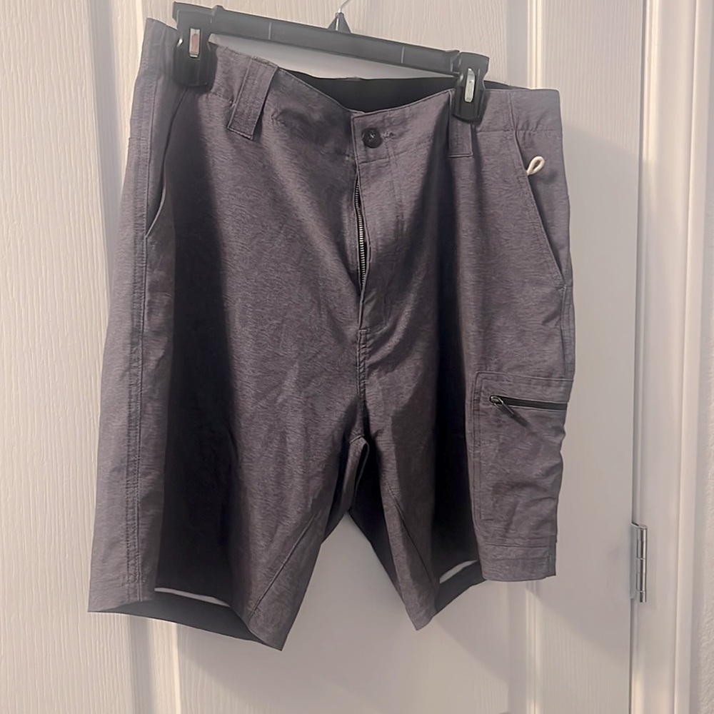 Trunks Multi-Functional Shorts Size 32 - image 6